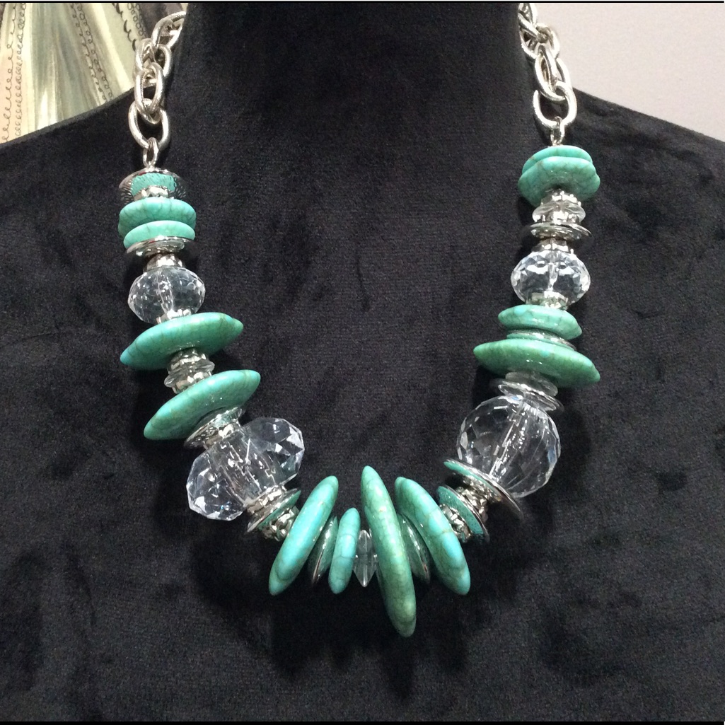 New Turquoise Silver Beaded Cluster Necklace 10$